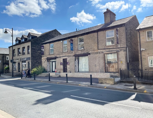 Uppermill High Street Restaurant