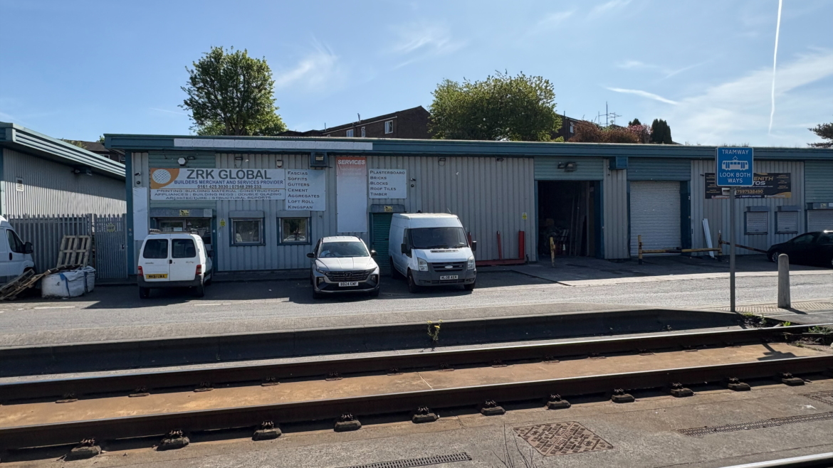 MODERN SINGLE STOREY TRADE COUNTER WAREHOUSE/ INDUSTRIAL UNIT