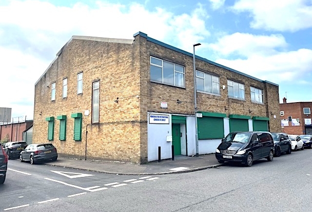 9 Derby St