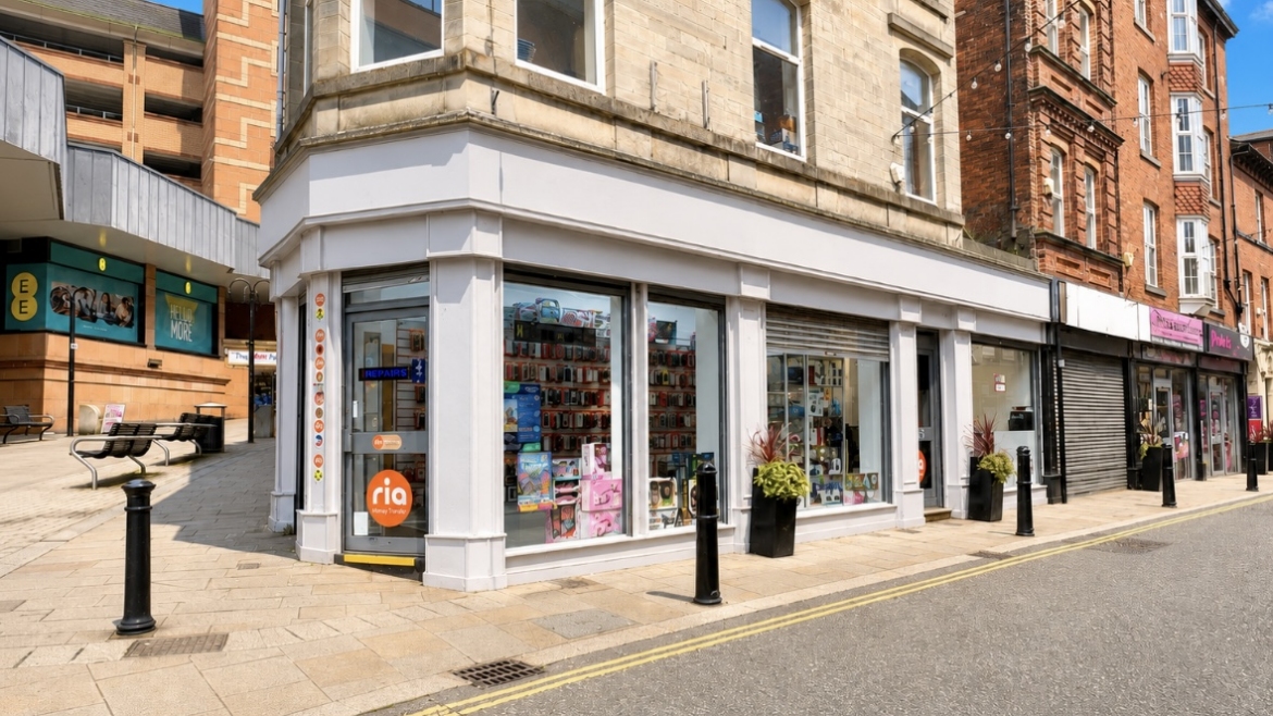 TOWN CENTRE RETAIL PREMISES